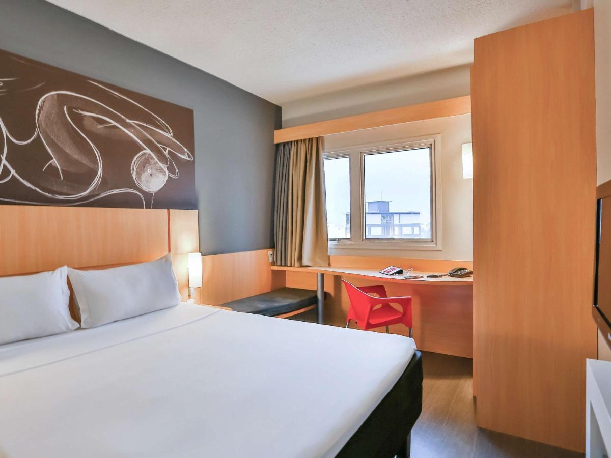 ホテル Ibis ゴイアニア エクステリア 写真